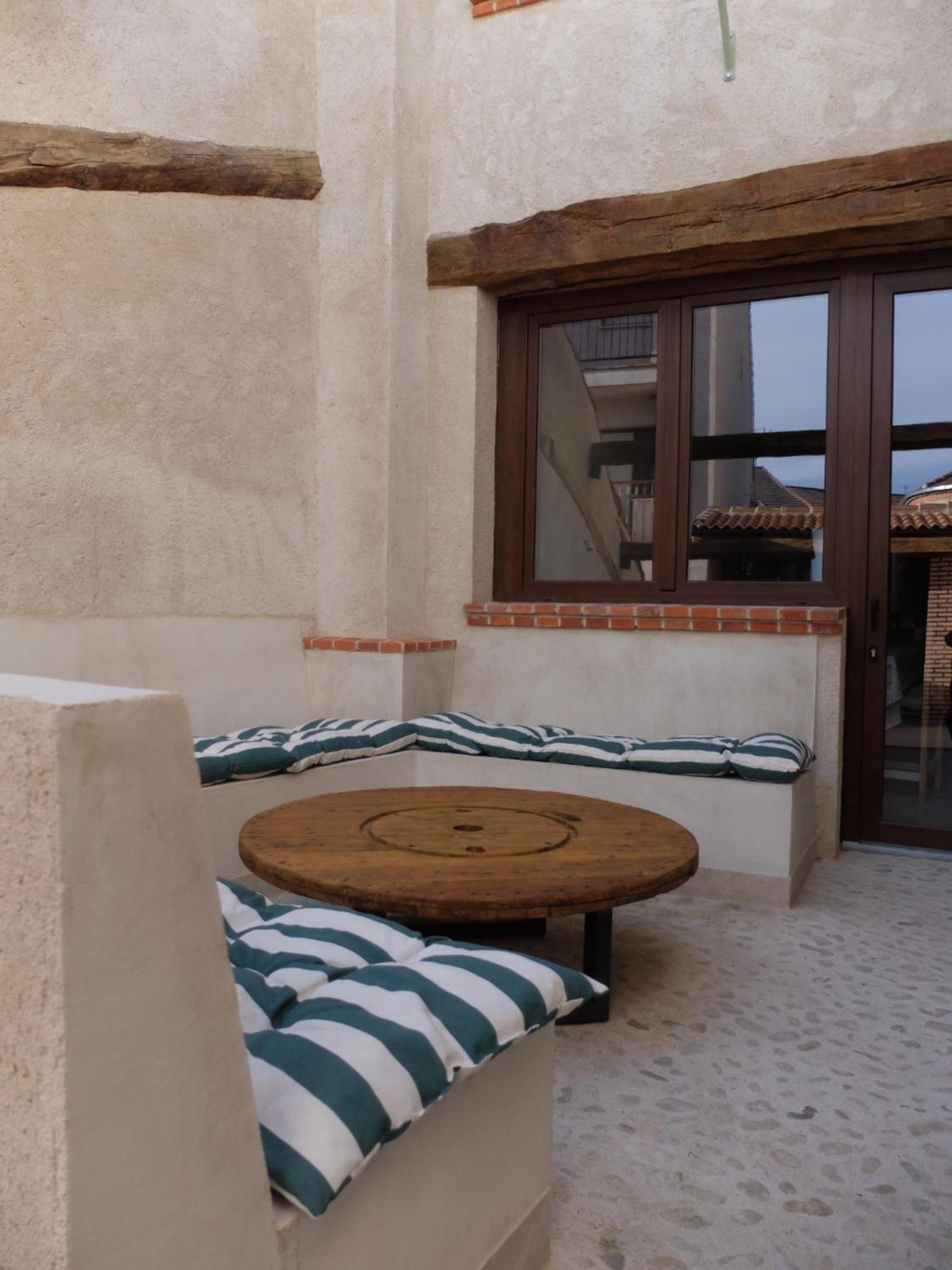 Villa Casa De Agustin Valverde Del Majano Exterior foto