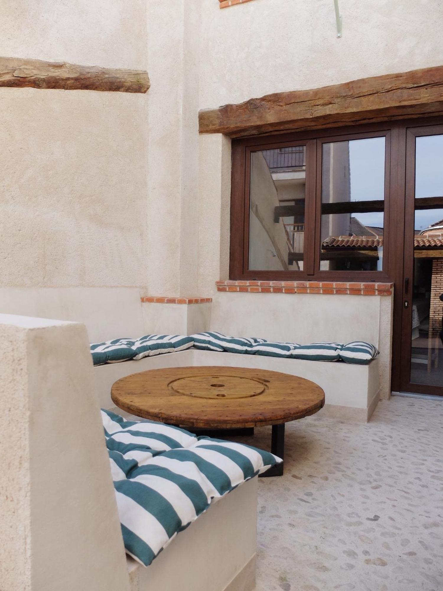 Villa Casa De Agustin Valverde Del Majano Exterior foto